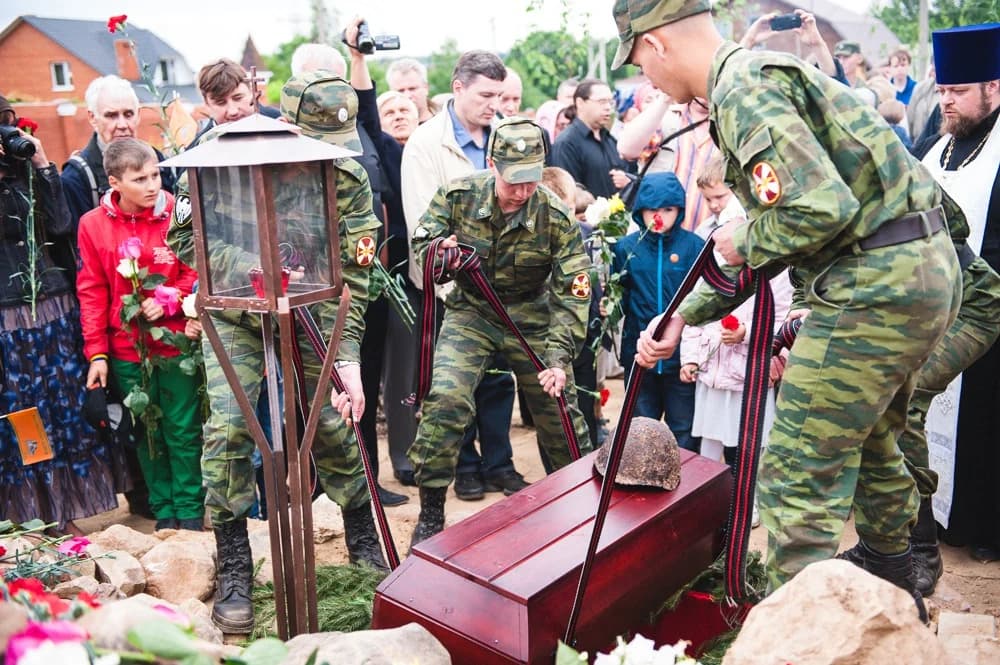 Захоронение останков Неизвестного солдата