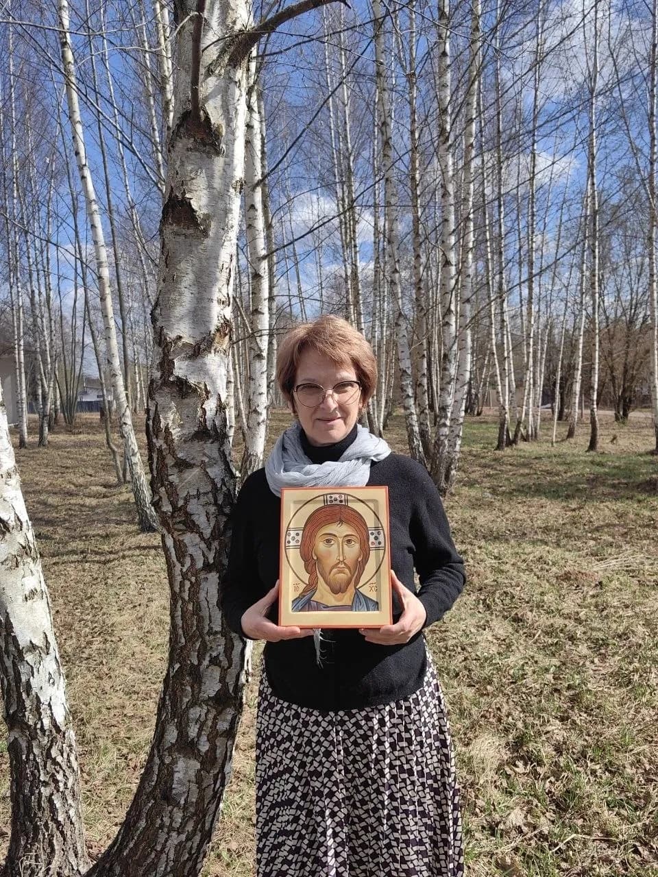 Ученики группы иконописи нашей Воскресной школы продолжают нас радовать своими работами