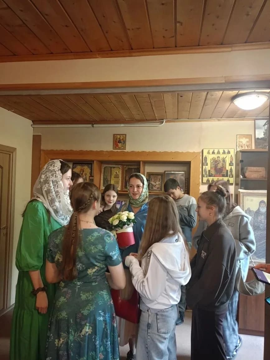 В день Святой Троицы на очередную встречу нашей молодёжной группы "ПроСвет" мы пригласили…