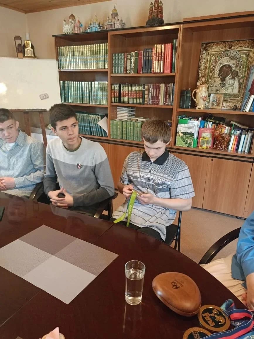 В день Святой Троицы на очередную встречу нашей молодёжной группы "ПроСвет" мы пригласили…