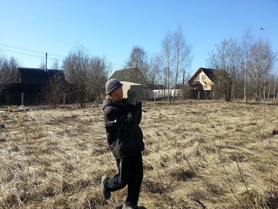 27 марта 2014 года силами прихожан на земле прихода за строящимся храмом была возведена…
