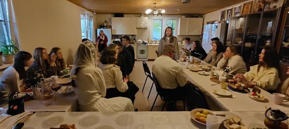 В Воскресенье, 11 октября молодежь нашего прихода встречала молодежный клуб "Гофер" из…