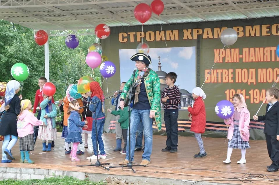 31 августа на нашем приходе состоялся молебен об учащихся, чаепитие и концерт певца и…