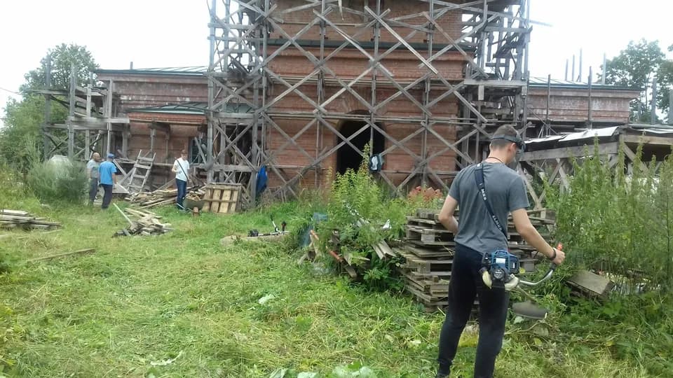 Дорогие братья и сестры! Благодарим всех, кто принял участие в субботнике по…