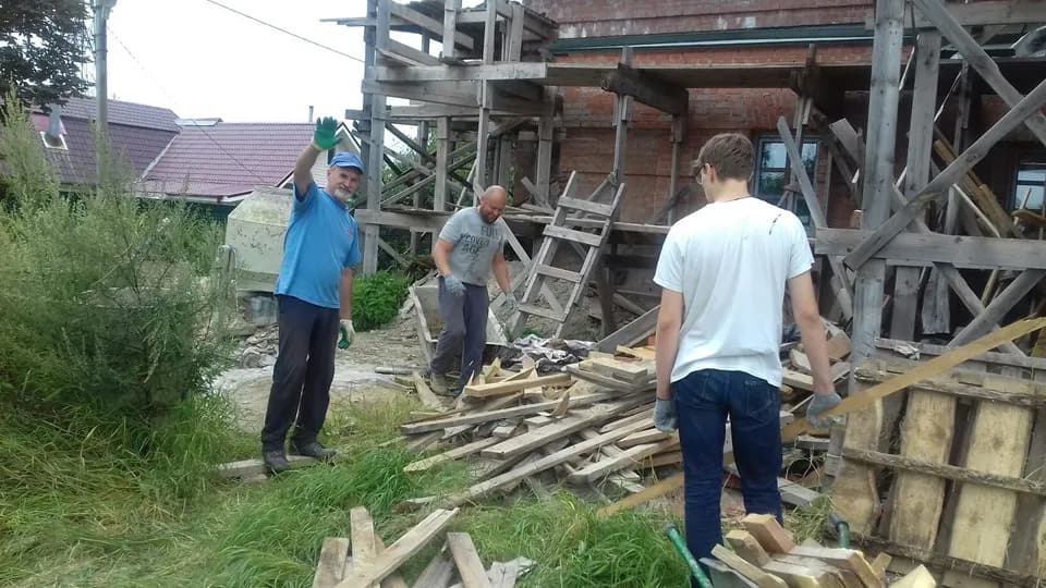 Дорогие братья и сестры! Благодарим всех, кто принял участие в субботнике по…
